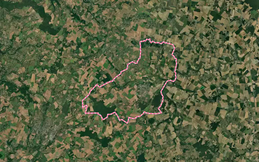 Vue satellite de Lezay avec ses contours administratifs