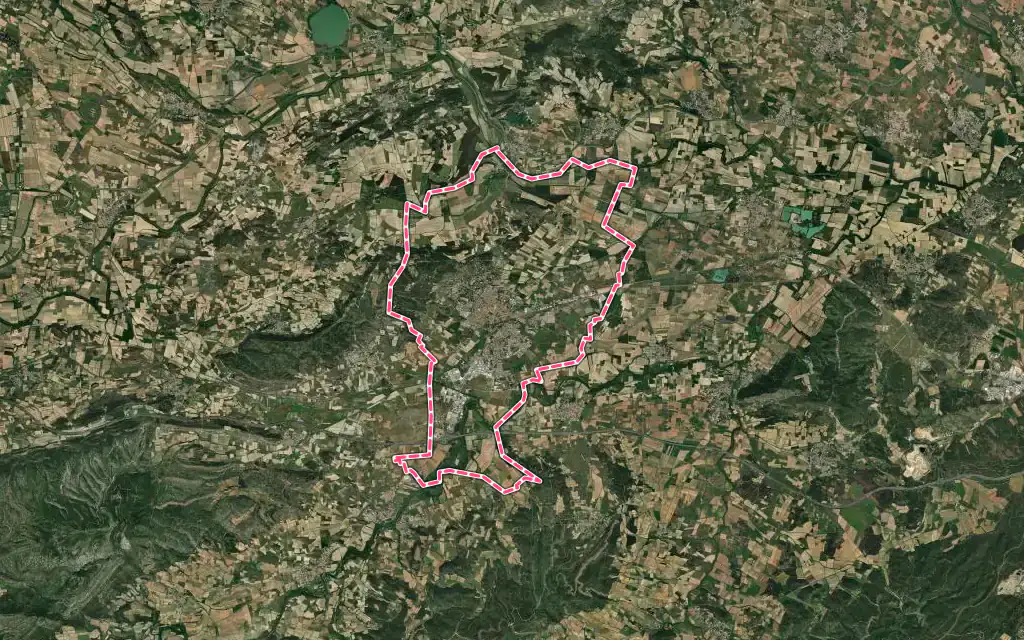 Vue satellite de Lézignan-Corbières avec ses contours administratifs