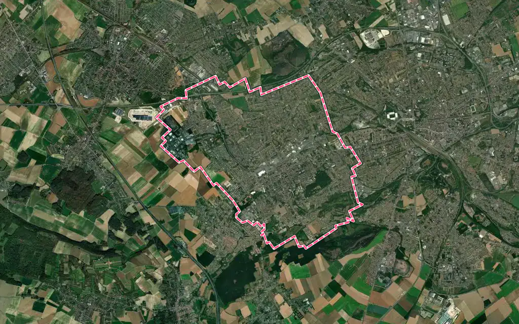 Vue satellite de Liévin avec ses contours administratifs