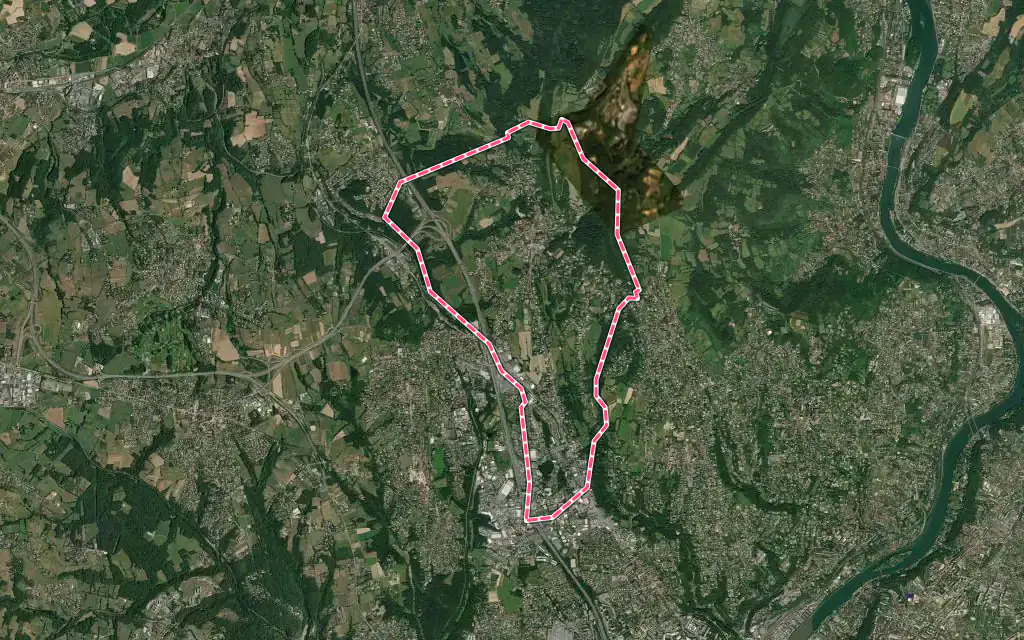 Vue satellite de Limonest avec ses contours administratifs