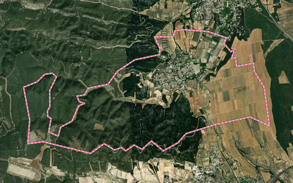 Vue satellite de Lirac avec ses contours administratifs