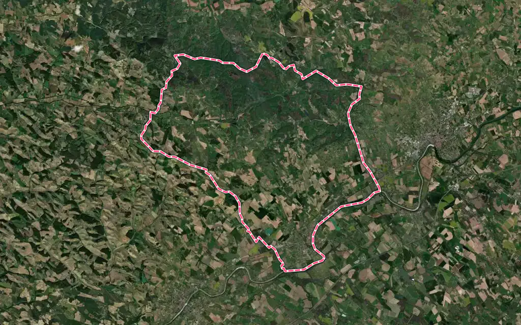 Vue satellite de Lisle-sur-Tarn avec ses contours administratifs