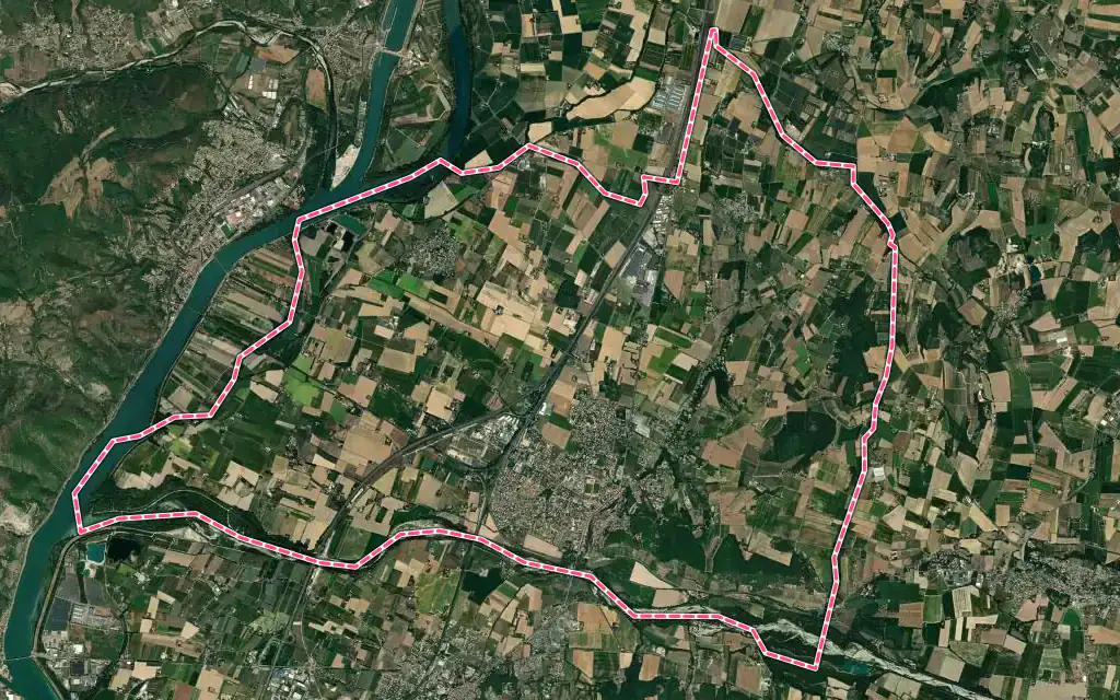 Vue satellite de Livron-sur-Drôme avec ses contours administratifs