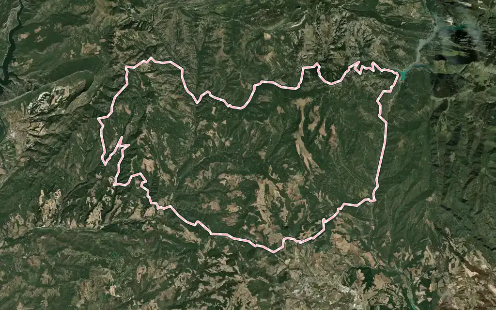 Vista satélite de Lladurs con su contorno administrativo