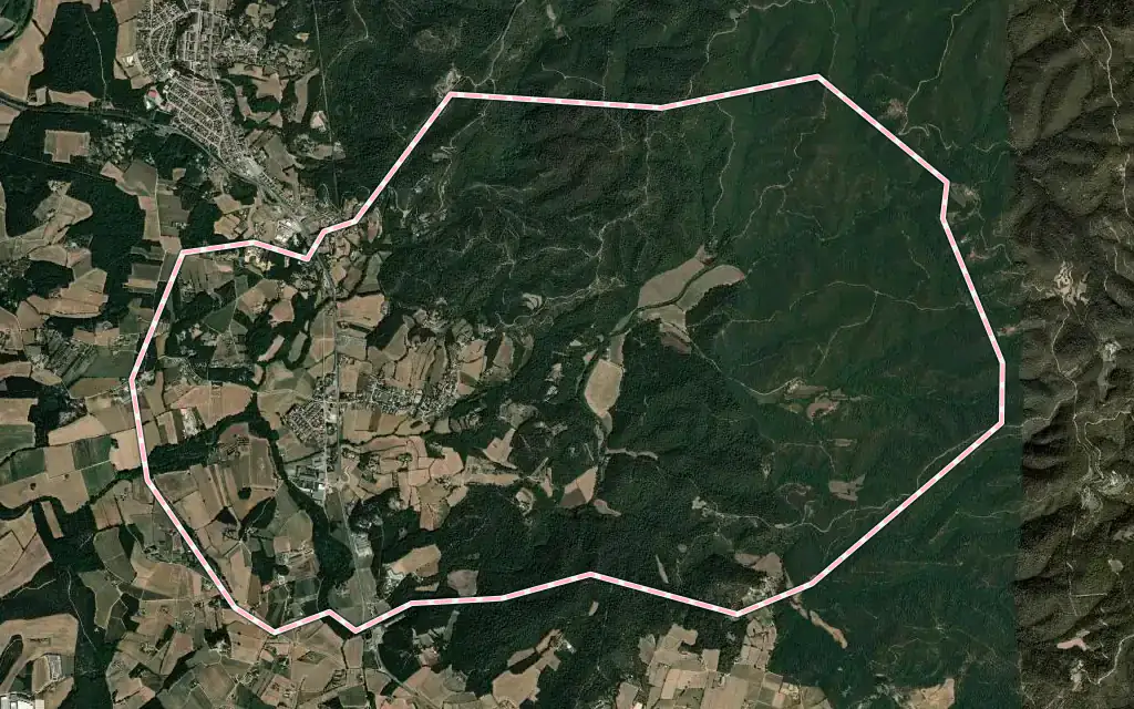 Vista satélite de Llambilles con su contorno administrativo