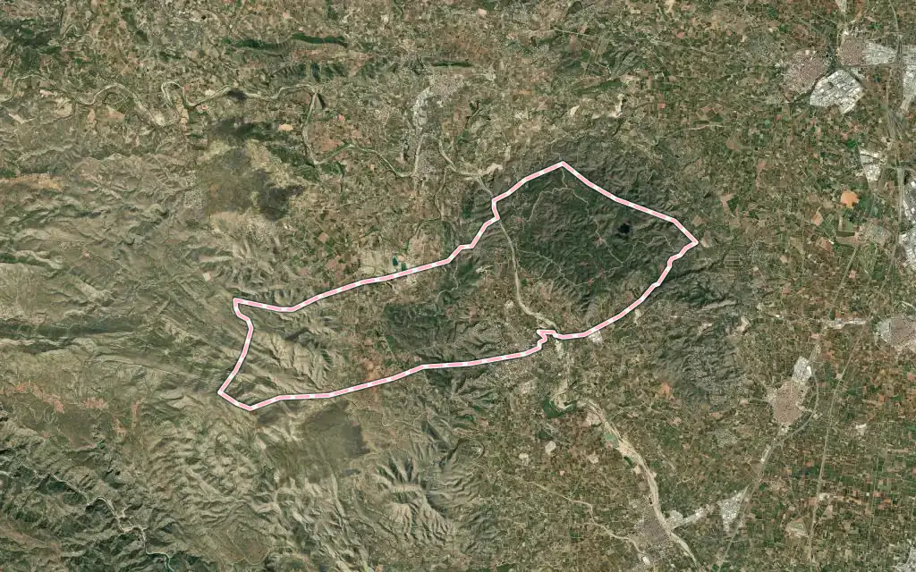 Vista satélite de Llombai con su contorno administrativo