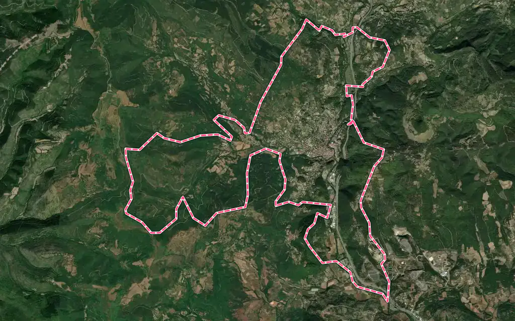 Vue satellite de Lodève avec ses contours administratifs
