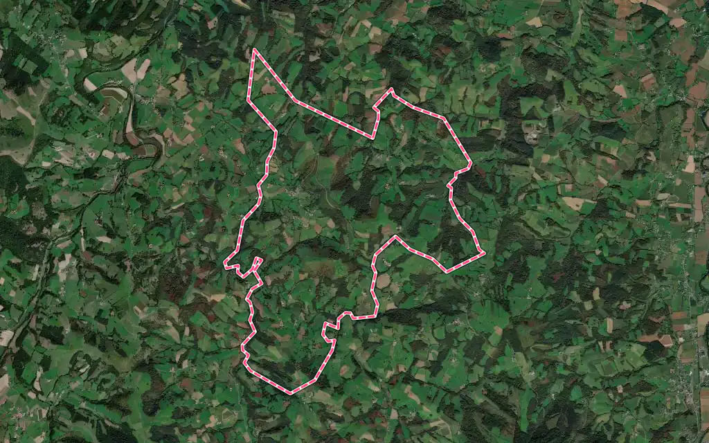 Vue satellite de Lohitzun-Oyhercq avec ses contours administratifs