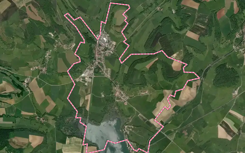 Vue satellite de Longeau-Percey avec ses contours administratifs