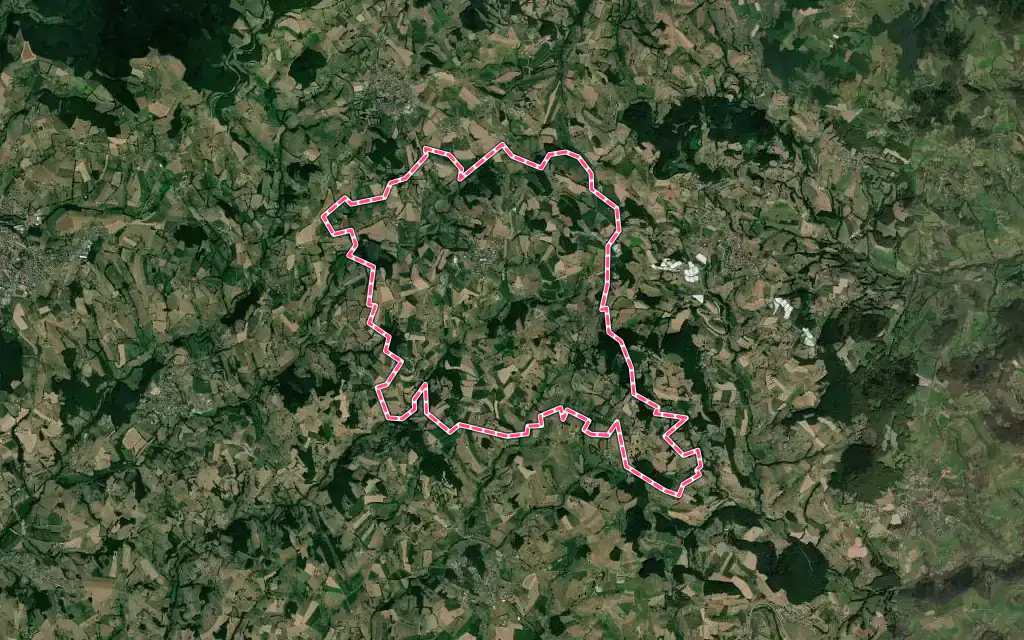 Vue satellite de Longessaigne avec ses contours administratifs