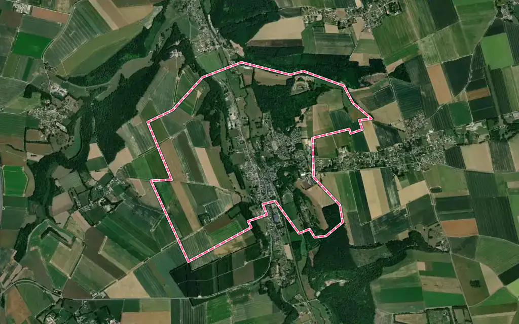 Vue satellite de Longueville-sur-Scie avec ses contours administratifs