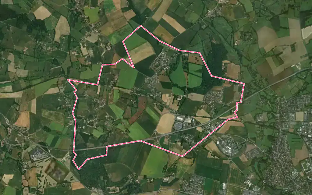 Vue satellite de Lonrai avec ses contours administratifs