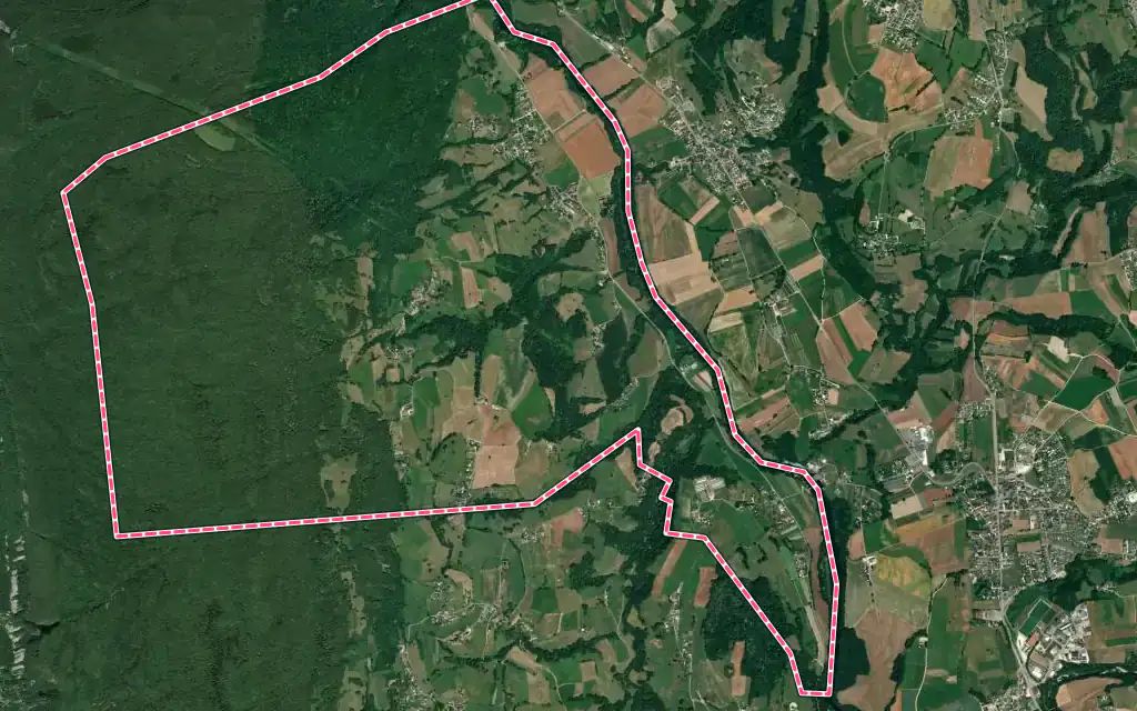 Vue satellite de Lornay avec ses contours administratifs
