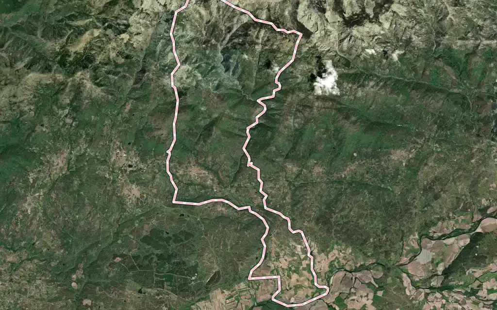 Vista satélite de Losar-de-la-Vera con su contorno administrativo