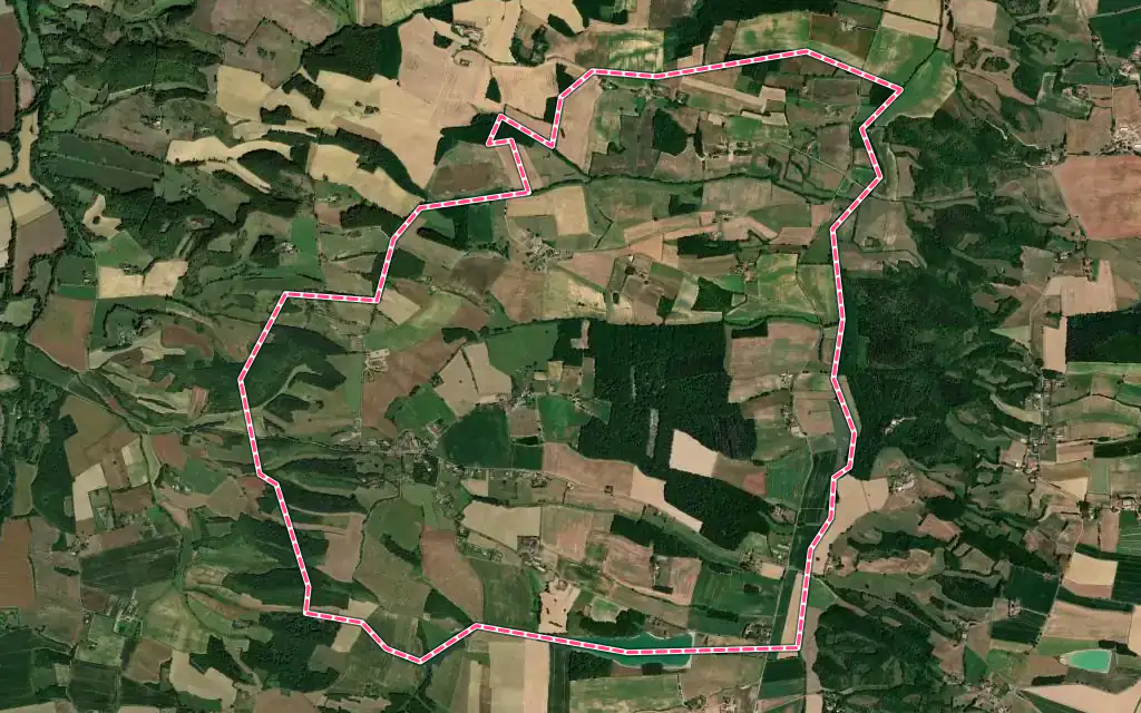 Vue satellite de Loubersan avec ses contours administratifs