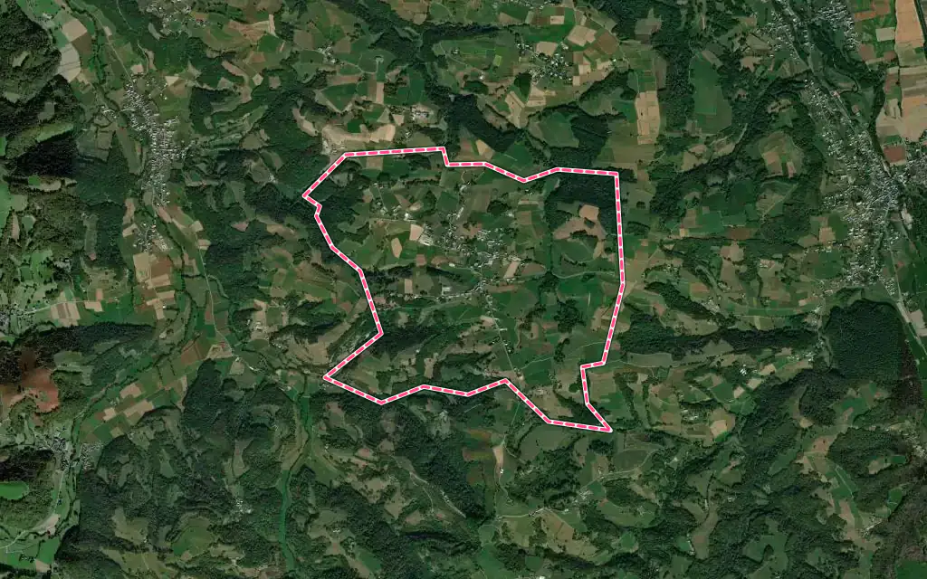 Vue satellite de Loucrup avec ses contours administratifs