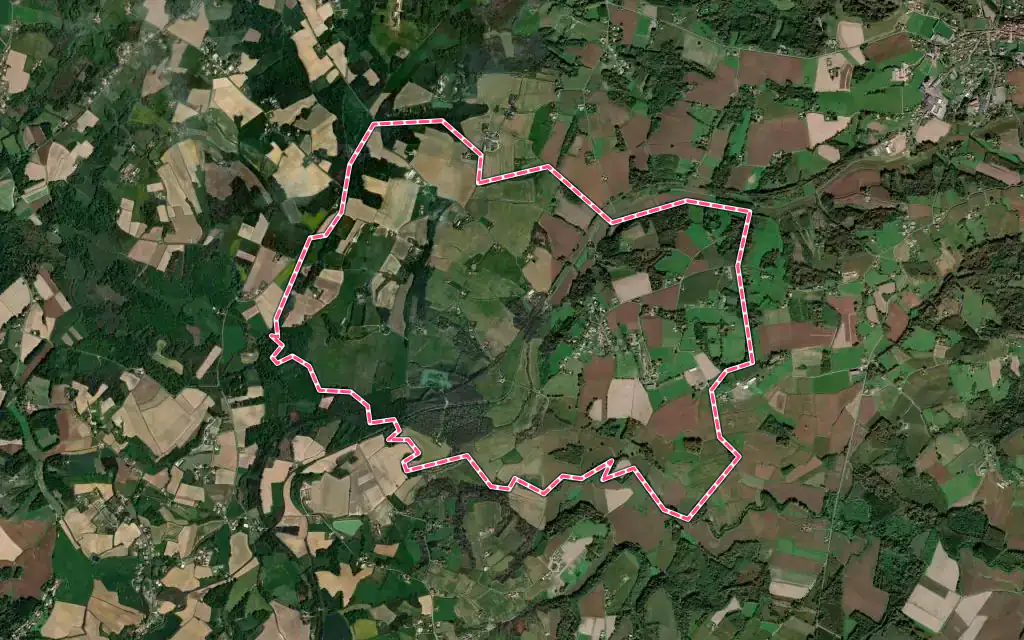 Vue satellite de Lourquen avec ses contours administratifs