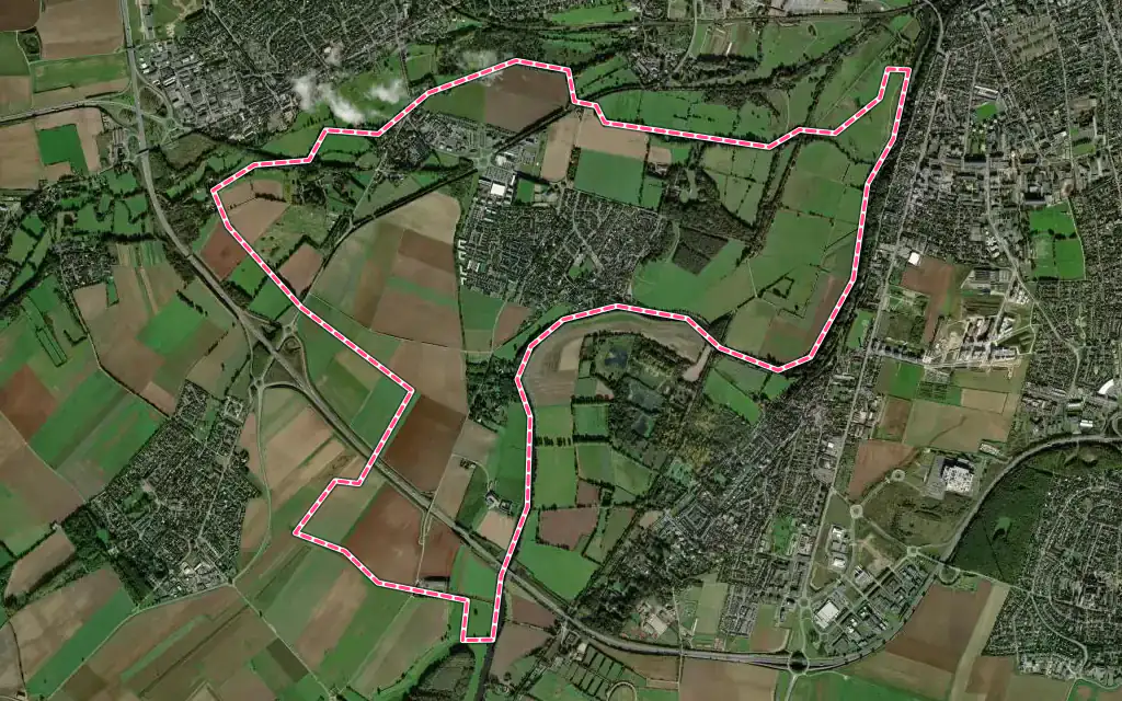 Vue satellite de Louvigny avec ses contours administratifs