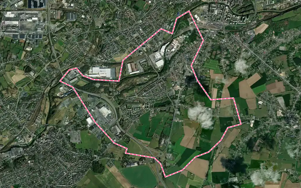 Vue satellite de Louvroil avec ses contours administratifs