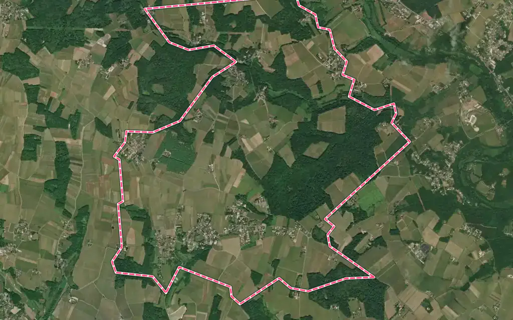 Vue satellite de Louzac-Saint-André avec ses contours administratifs