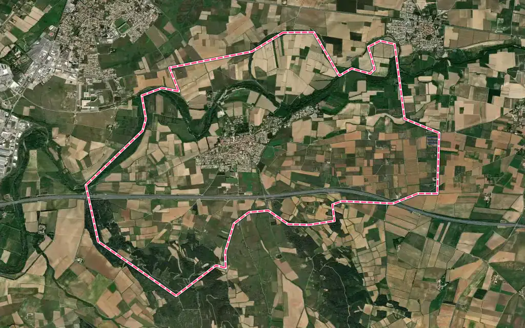 Vue satellite de Luc-sur-Orbieu avec ses contours administratifs