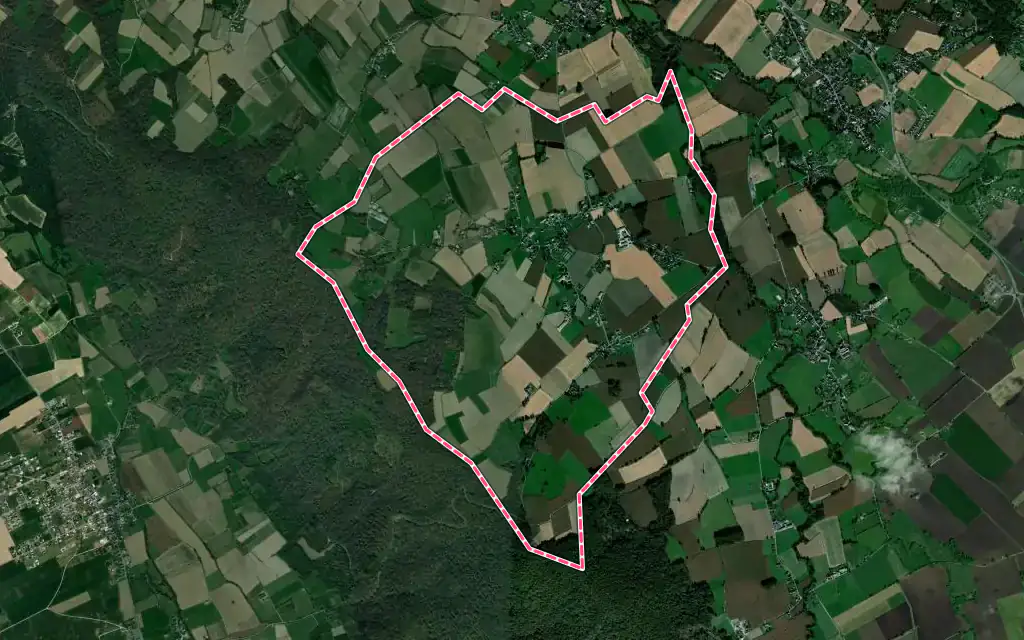 Vue satellite de Lucgarier avec ses contours administratifs