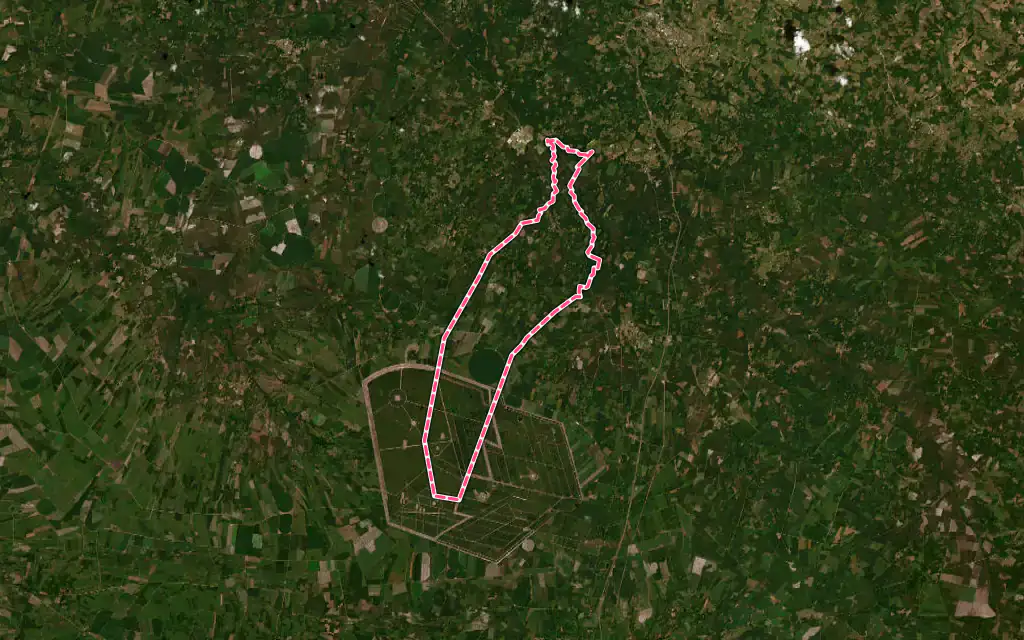Vue satellite de Lucmau avec ses contours administratifs