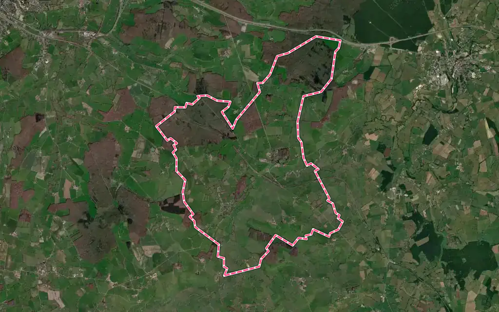 Vue satellite de Lugny-lès-Charolles avec ses contours administratifs