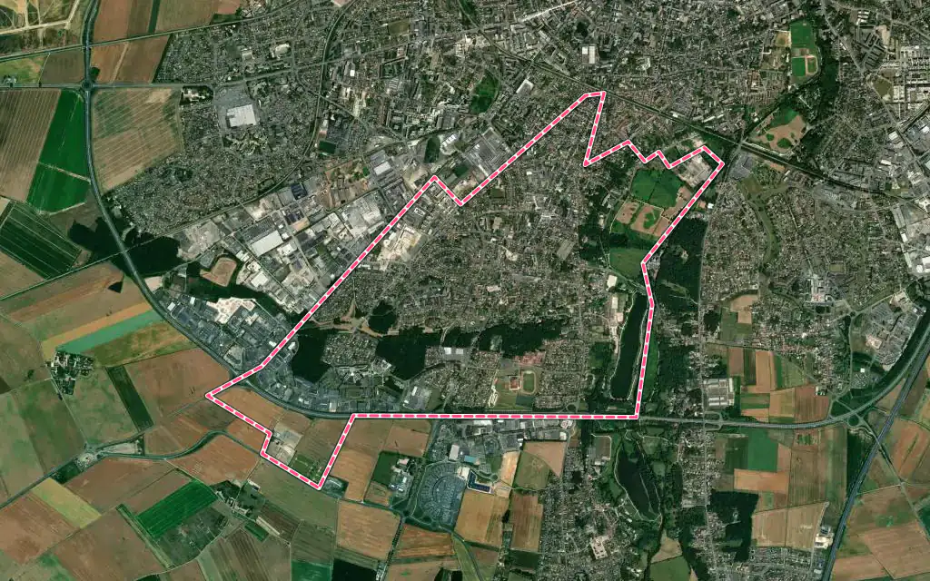 Vue satellite de Luisant avec ses contours administratifs