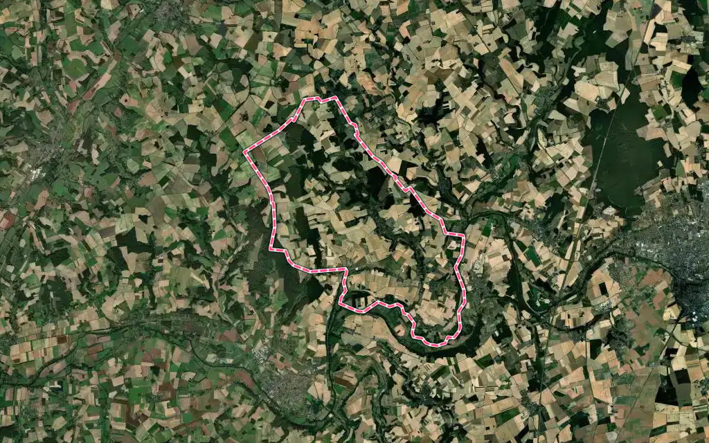 Vue satellite de Lunay avec ses contours administratifs