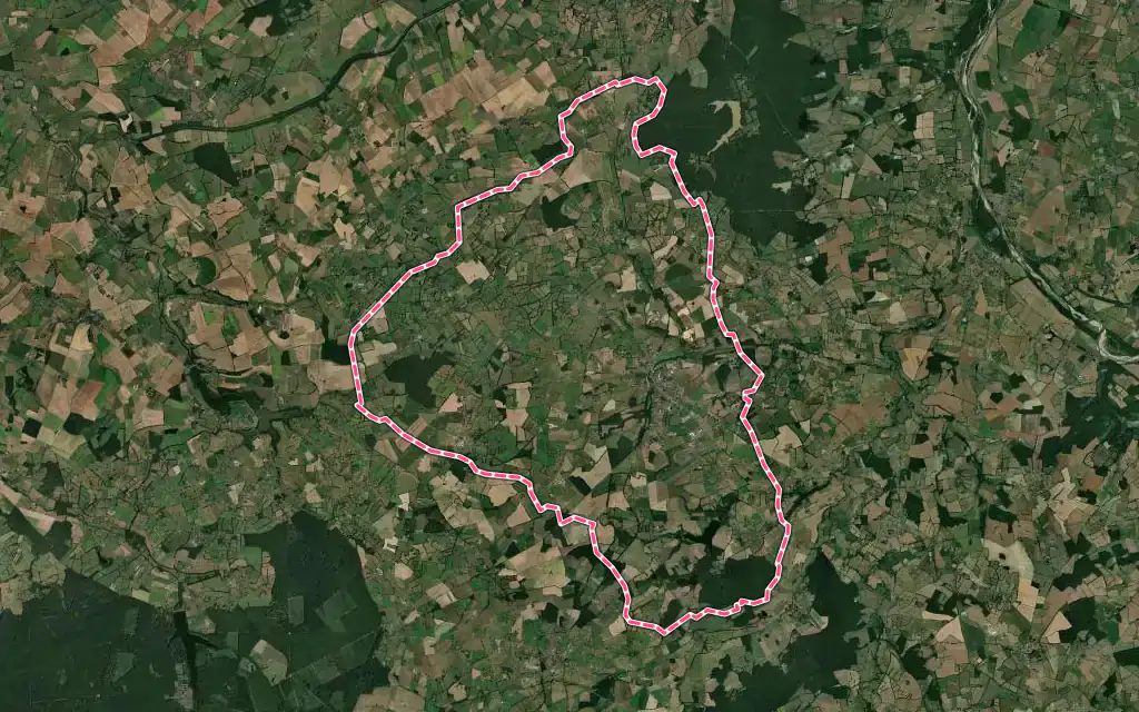 Vue satellite de Lurcy-Lévis avec ses contours administratifs