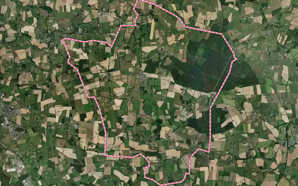 Vue satellite de Lusanger avec ses contours administratifs