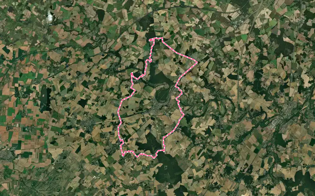 Vue satellite de Lusignan avec ses contours administratifs