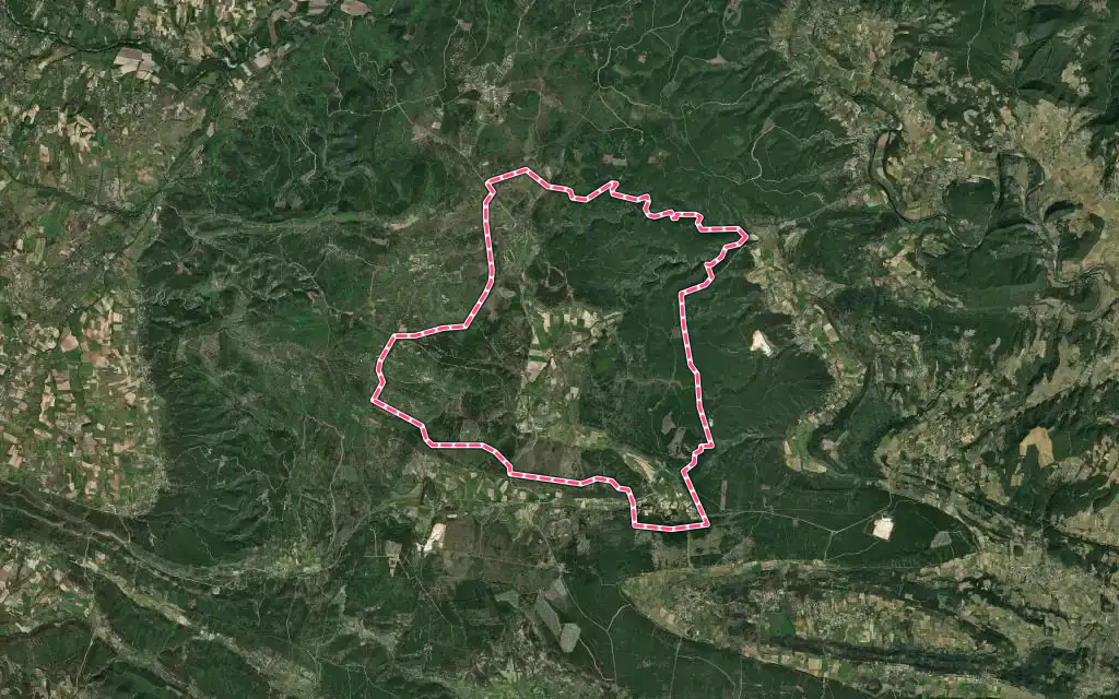 Vue satellite de Lussan avec ses contours administratifs