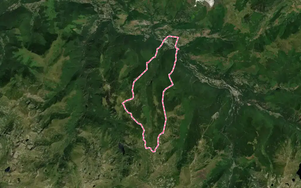 Vue satellite de Luzenac avec ses contours administratifs