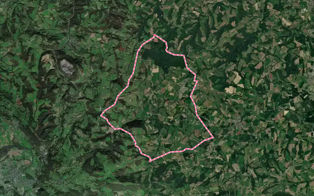 Vue satellite de Lys avec ses contours administratifs