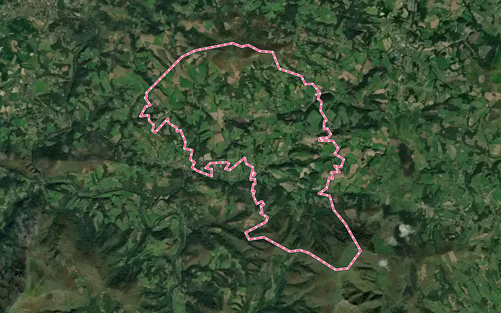Vue satellite de Macaye avec ses contours administratifs