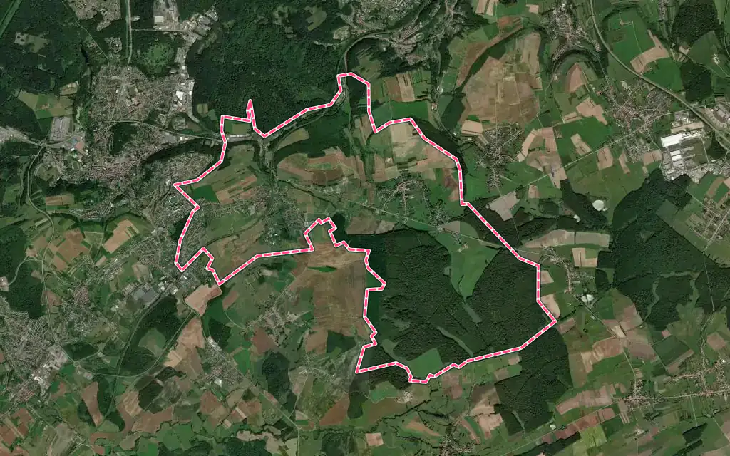 Vue satellite de Macheren avec ses contours administratifs