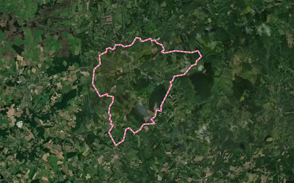 Vue satellite de Madranges avec ses contours administratifs
