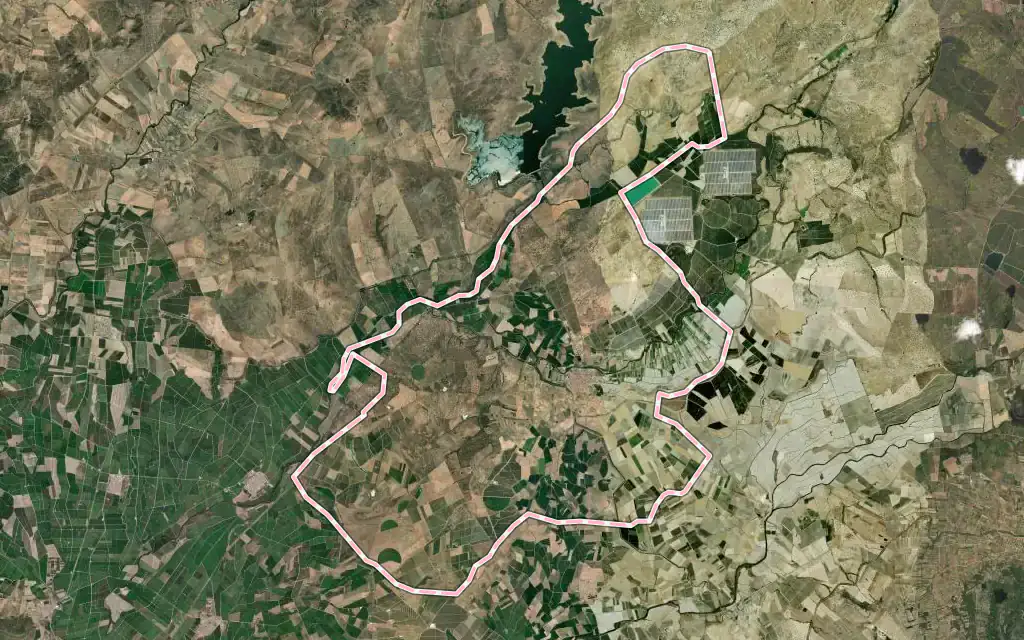 Vista satélite de Madrigalejo con su contorno administrativo