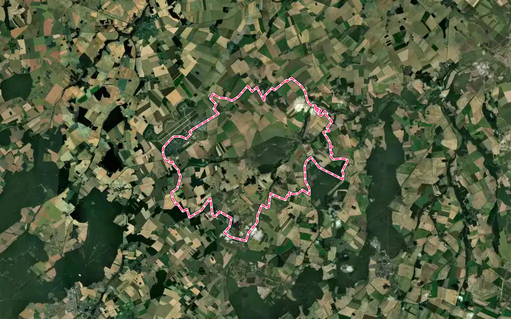 Vue satellite de Maillebois avec ses contours administratifs