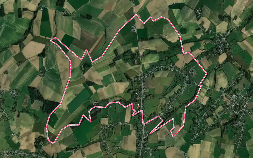 Vue satellite de Mairieux avec ses contours administratifs