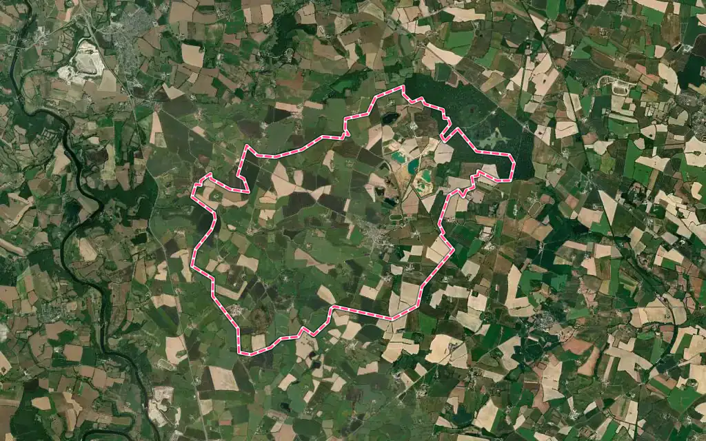 Vue satellite de Maisoncelles-du-Maine avec ses contours administratifs