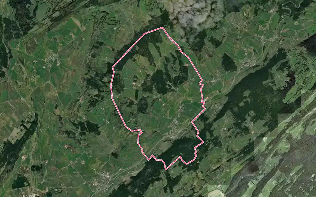Vue satellite de Maisons-du-Bois-Lièvremont avec ses contours administratifs