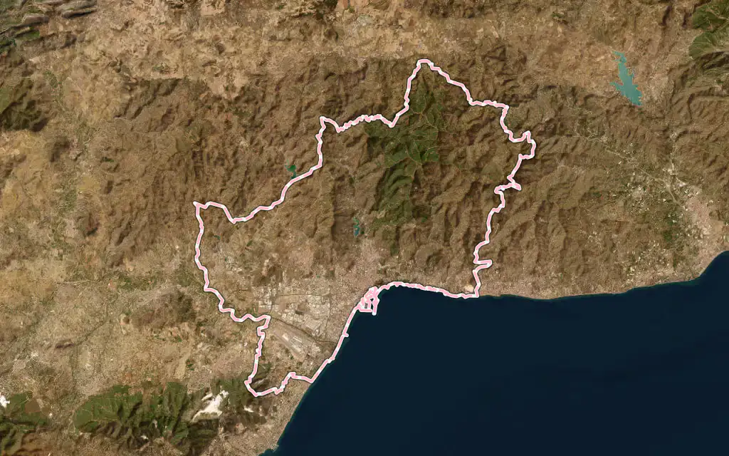 Vista satélite de Málaga con su contorno administrativo
