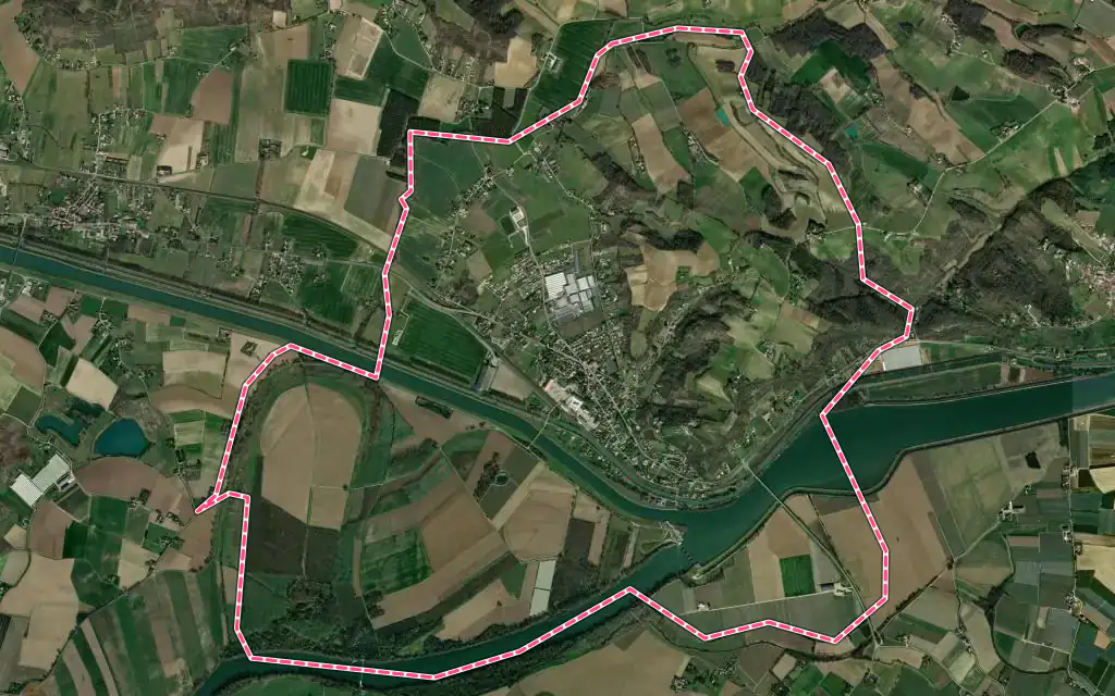 Vue satellite de Malause avec ses contours administratifs