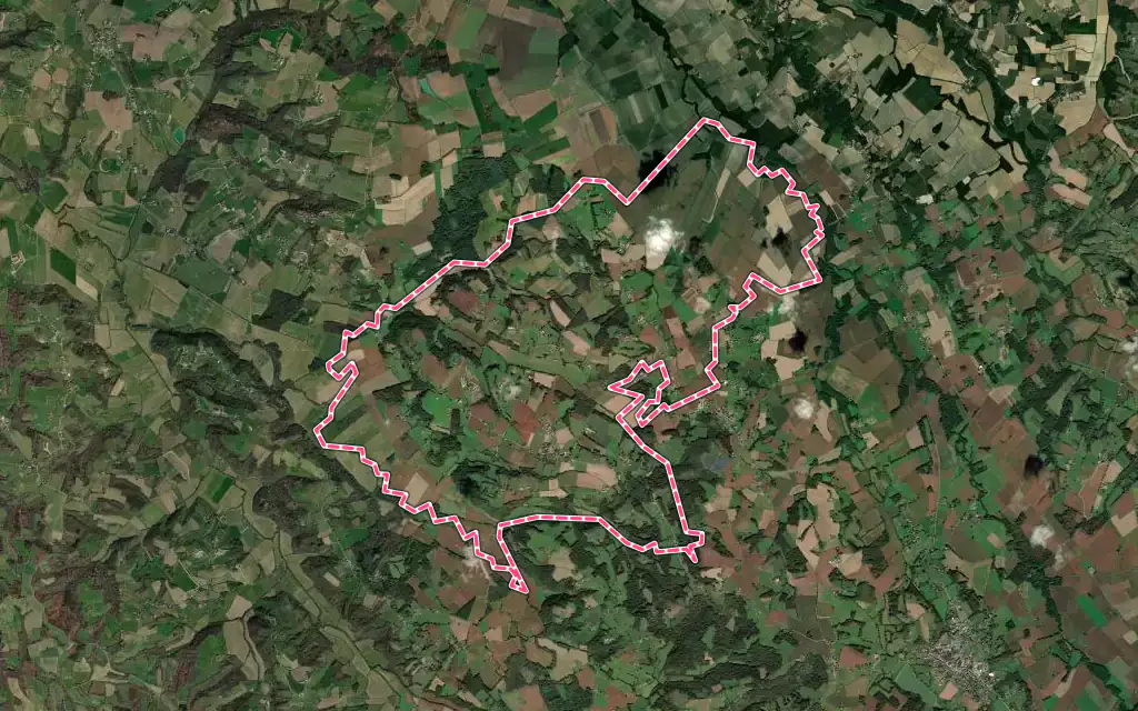 Vue satellite de Malaussanne avec ses contours administratifs