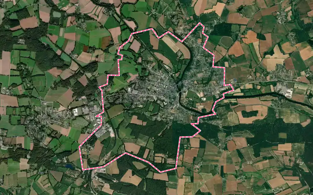 Vue satellite de Malestroit avec ses contours administratifs