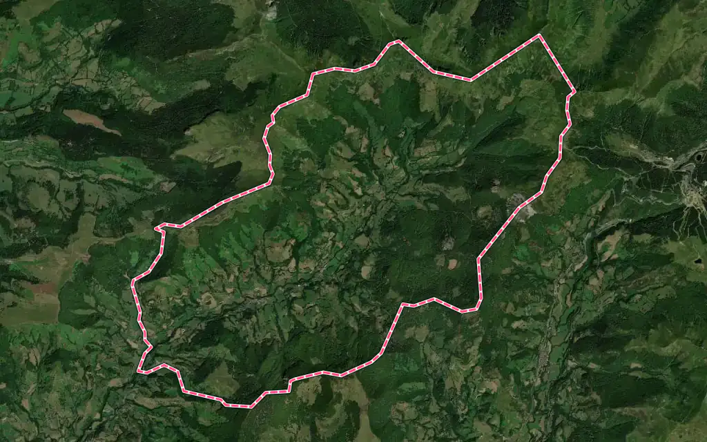 Vue satellite de Mandailles-Saint-Julien avec ses contours administratifs