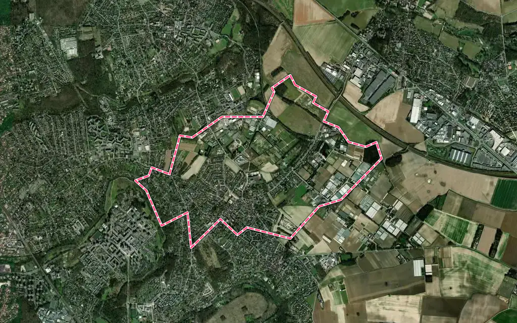 Vue satellite de Mandres-les-Roses avec ses contours administratifs